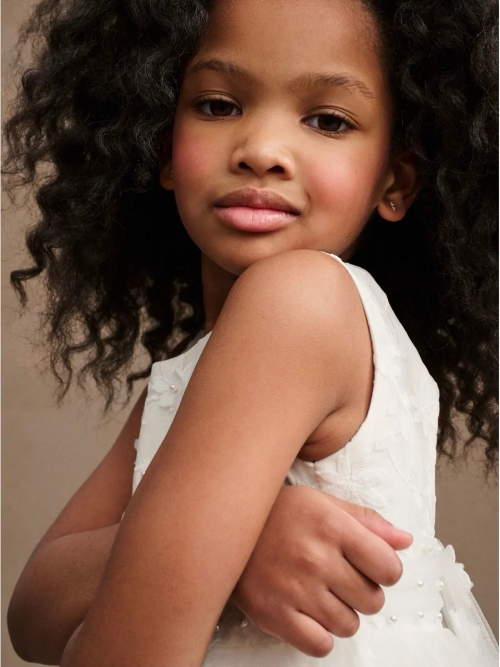 Princess Daliana ivory sleeveless